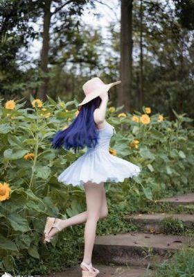 吊带袜子天使
