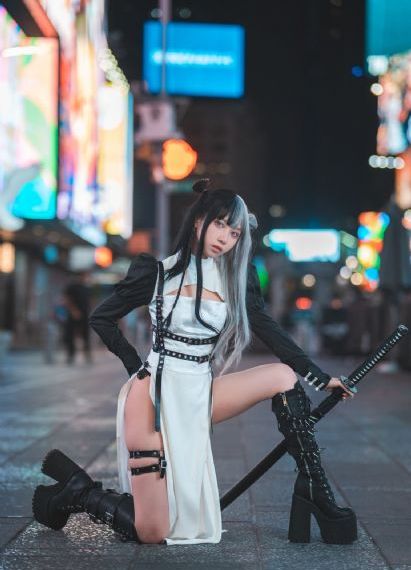 日本三人交xxx69 视频