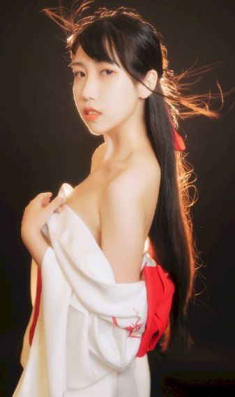 献给魔王伊伏洛基亚吧
