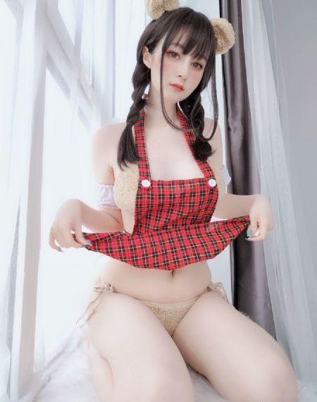 于子涵与摄影师的拍摄地点视频