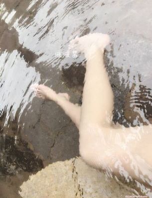 中字年轻漂亮的儿媳2