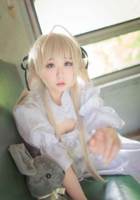 厨房掀起馊裙子挺进