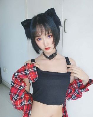 高压监狱未删减